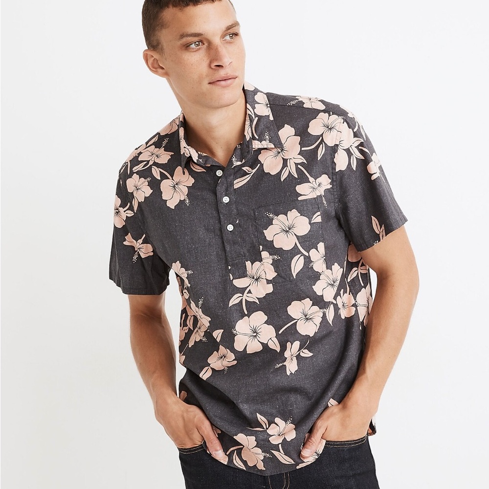 Madewell Short-Sleeve Perfect Pullover Shirt in Lei Away